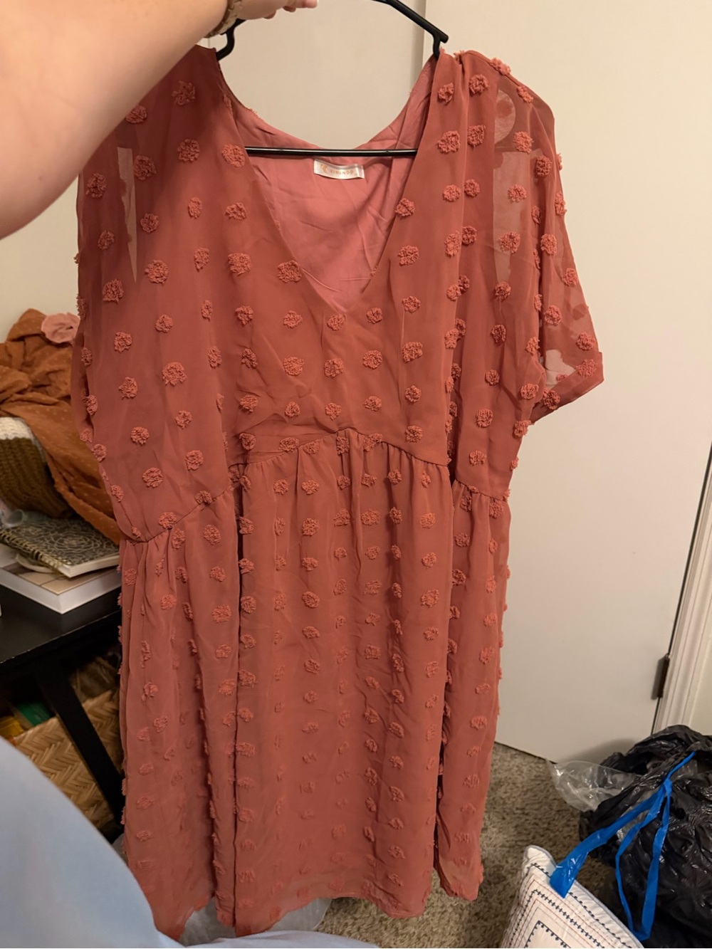 Women's Textured Rust Midi Dress with V-Neck
